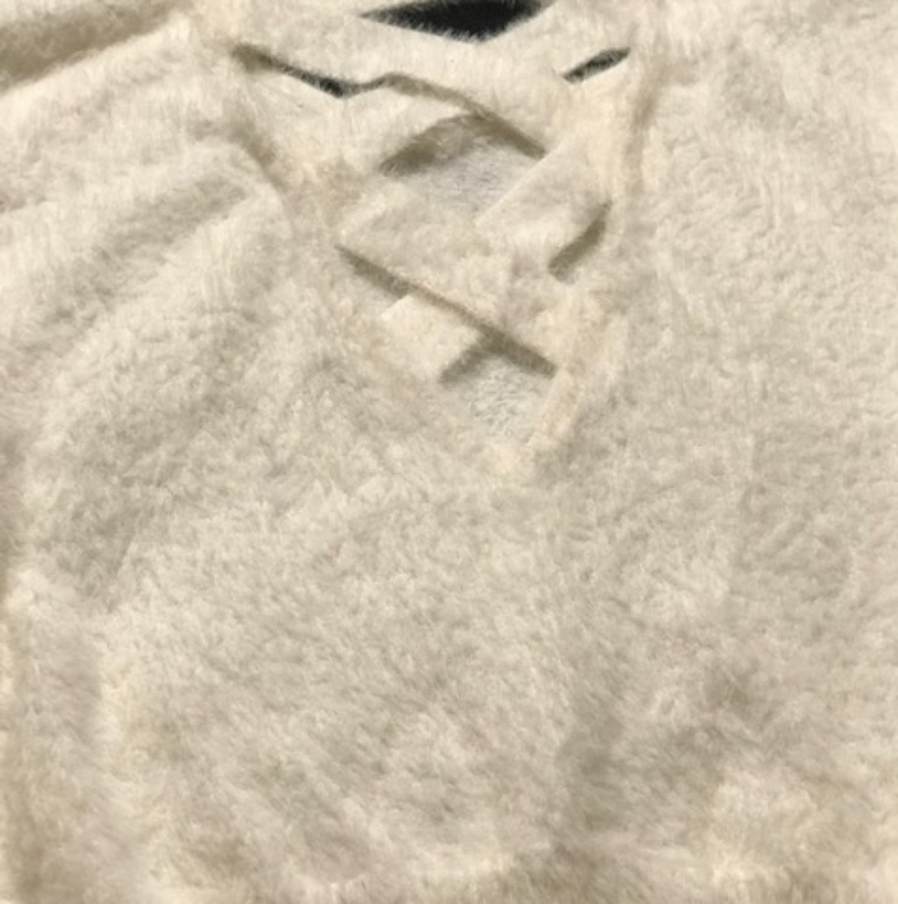 snugle white knit blouse